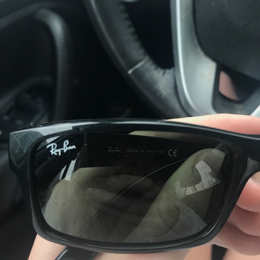 Ray Bans - Picture 2 of 8